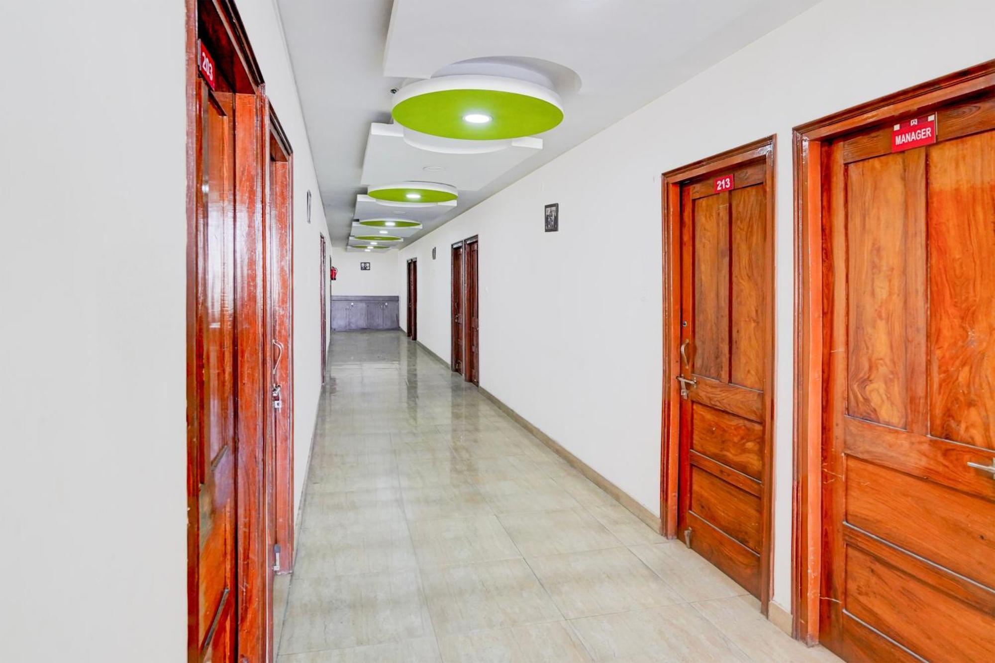 Super Hotel O Jwalapur Near Prem Ashram หริทวาร ภายนอก รูปภาพ