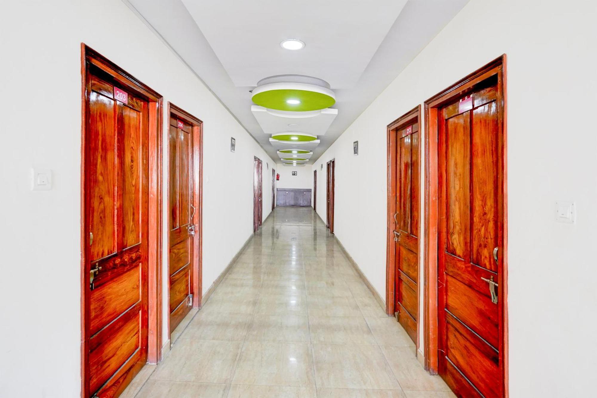 Super Hotel O Jwalapur Near Prem Ashram หริทวาร ภายนอก รูปภาพ